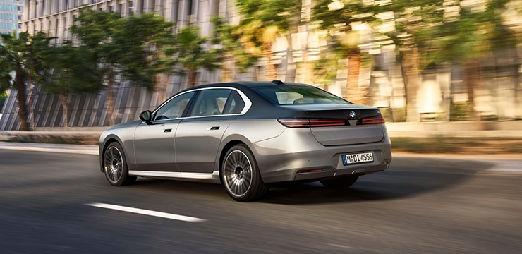 BMW 7 серия, Әрбір сапарда серпінді сезініңіз.